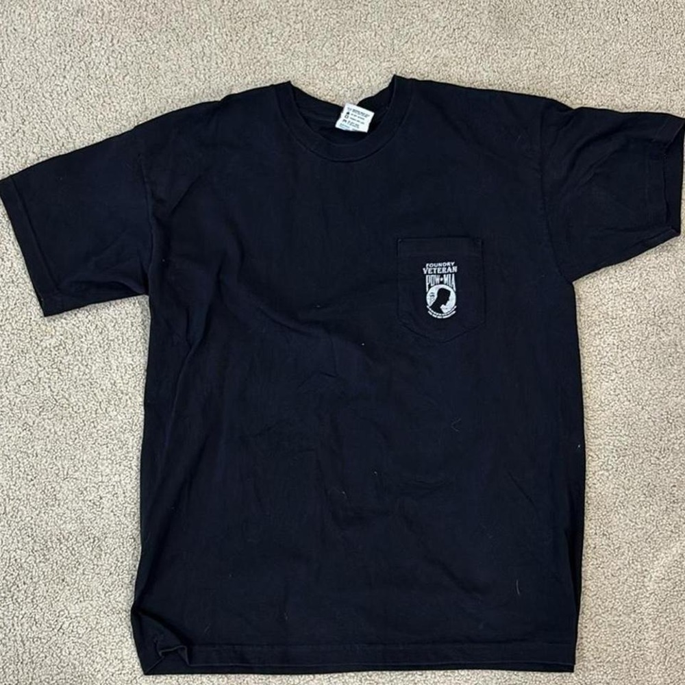 Black and white vintage Vietnam War graphic tee POW‎ MIA
